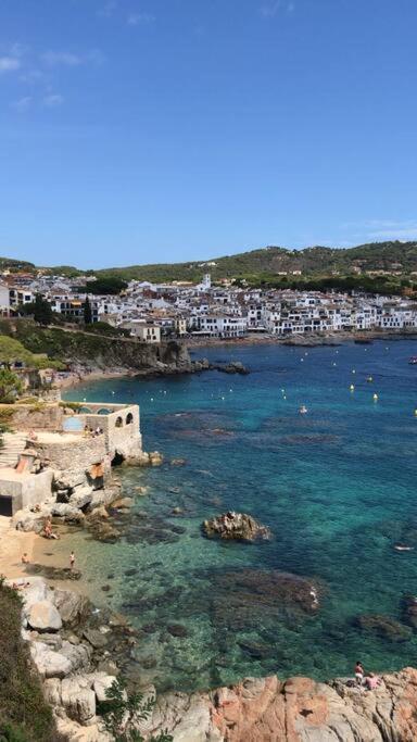 The Golden Oak In Calella Centre - 100M From Beach بالافروجيل المظهر الخارجي الصورة